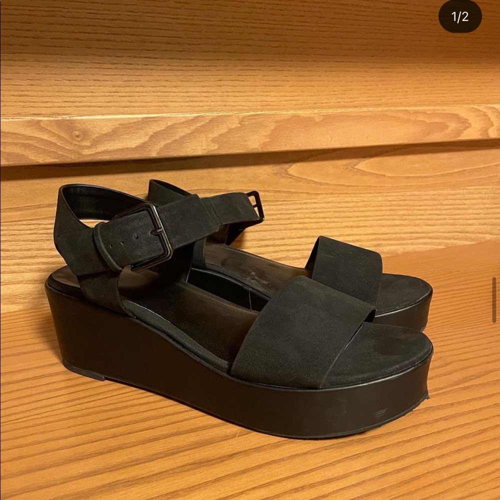 Black platform Sandals